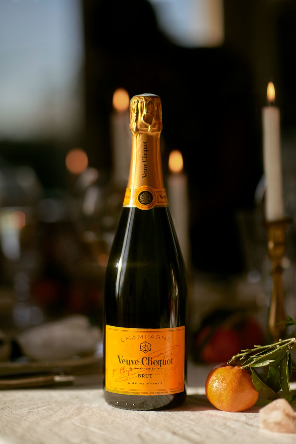 Veuve Clicquot Brut 75CL in gift packaging