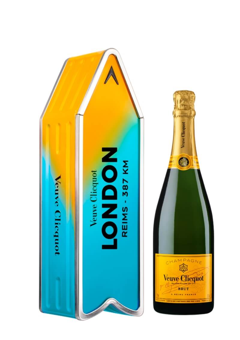 Champagne Veuve Clicquot Arrow Blue with personalized text