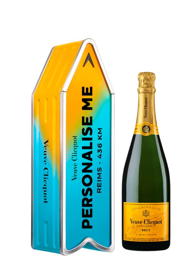 Champagne Veuve Clicquot Arrow Blue with personalized text