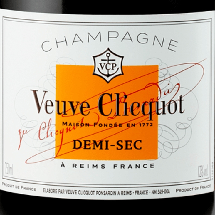 Veuve Clicquot Demi-Sec 75 CL Luxury gift box with glasses